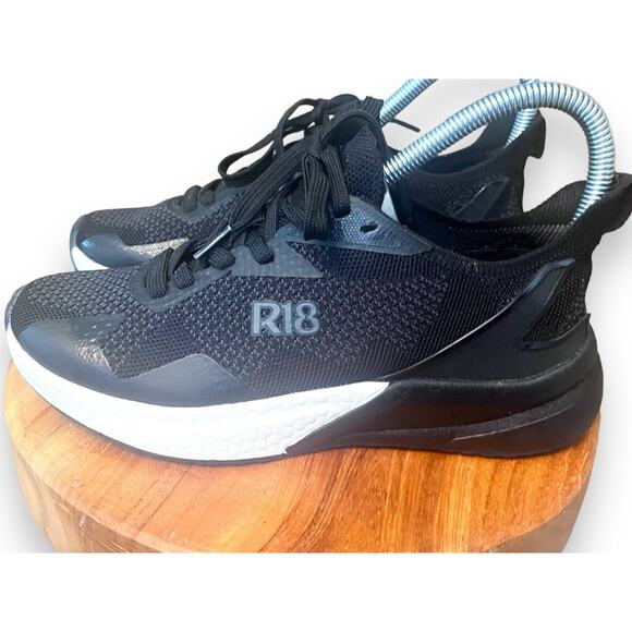 R18 Running Tennis Shoes For Men Lightweight Men’s Designer Mesh Size EU 37 - Picture 1 of 13